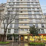 Charming Apartment Heart Of 15Th